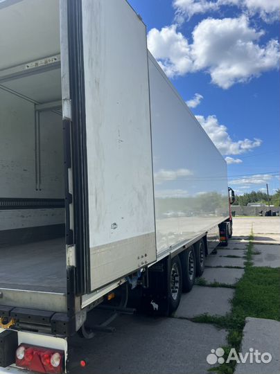 Полуприцеп рефрижератор Schmitz Cargobull SCB*S3B, 2017