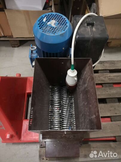 Шредер бытовой