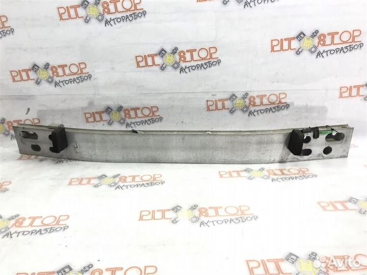 Усилитель переднего бампера Toyota prius ZVW30 20