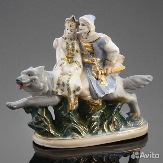 Фарфор «Иван Царевич и Волк»