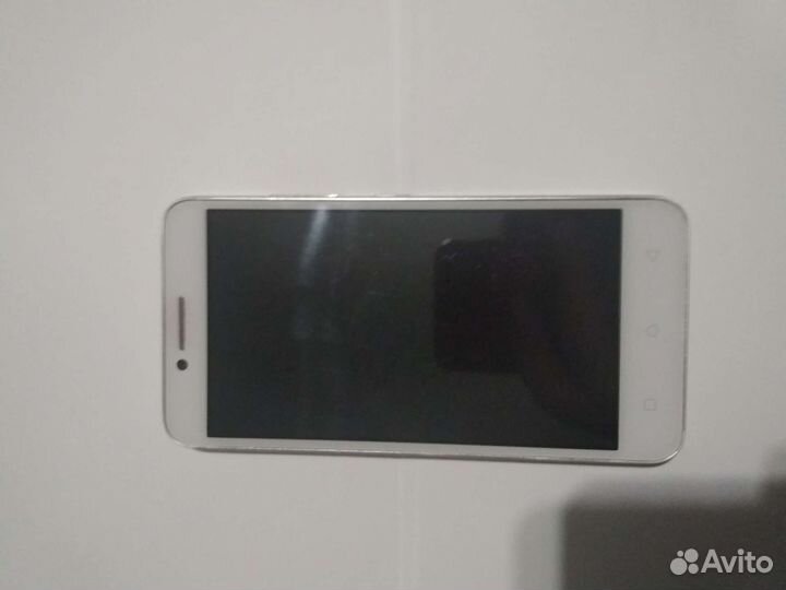 Телефон Lenovo