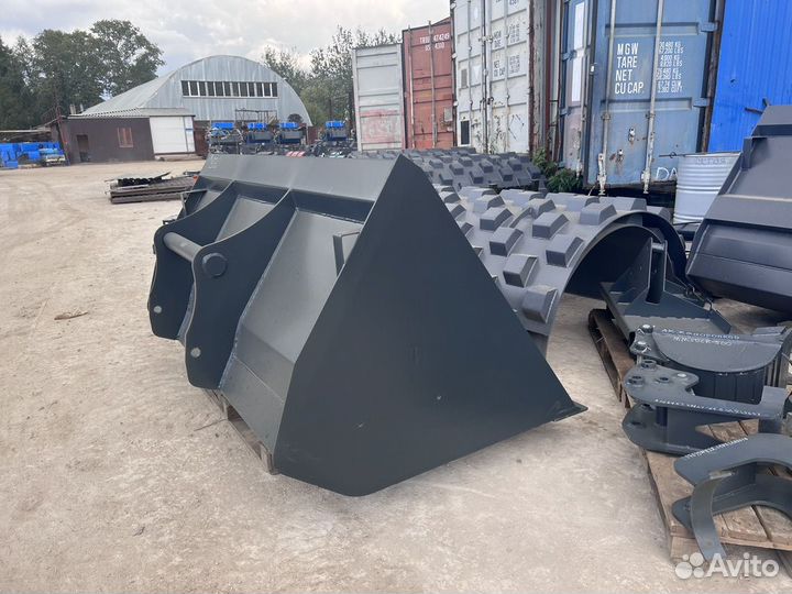 Ковш зерновой 1,6 куба для погрузчика Manitou