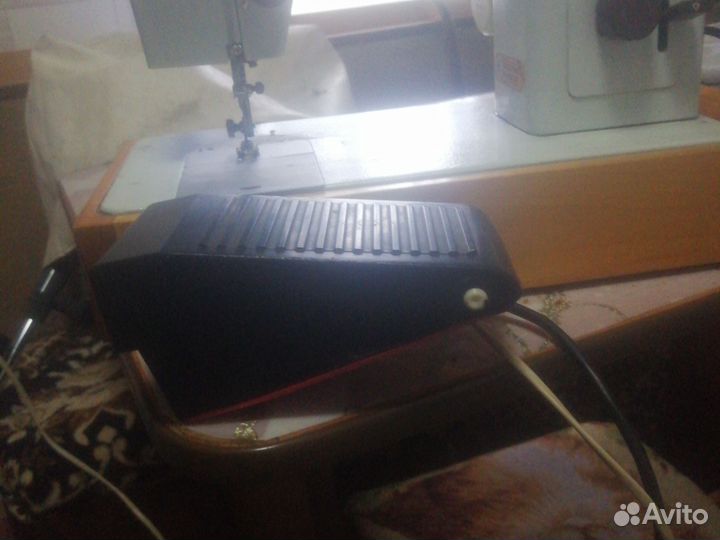 Швейная машина Чайка 143