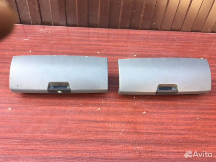 Ящик передних сидений передний Mercedes S W221