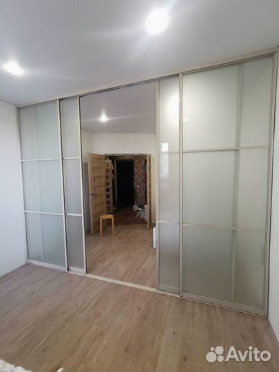 Перегородка раздвижная для зонирования