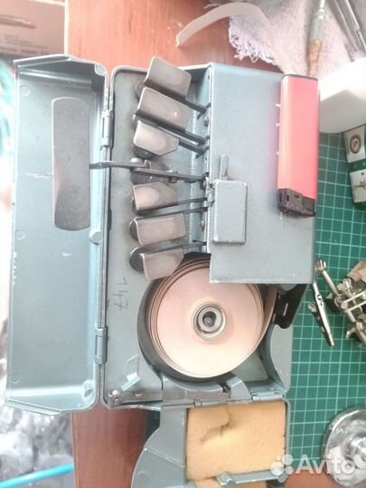 Печатная машинка по брайлю