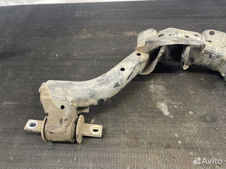 Рычаг подвески задний левый Honda Cr-V 4 RM