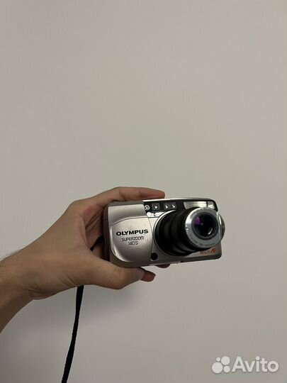 Плёночный фотоаппарат Olympus superzoom 140S нюанс