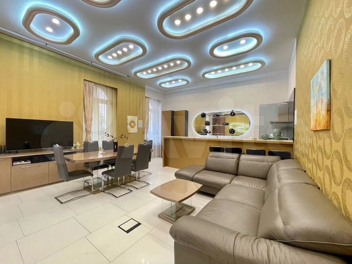 2-к. квартира, 60 м², 7/13 эт.