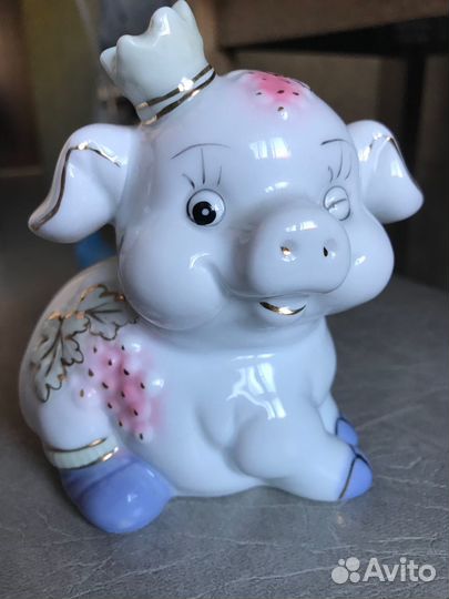 Копилка свинка фарфор
