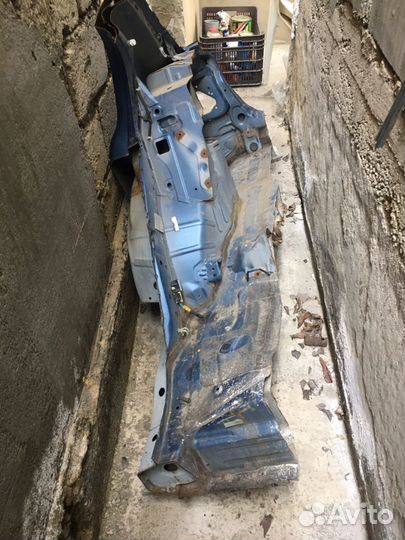 Крыло заднее правое honda civic 4d