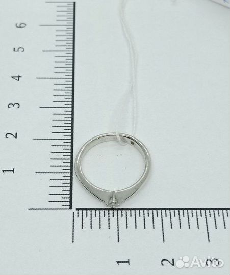 Золотое кольцо с камнем 15,5р