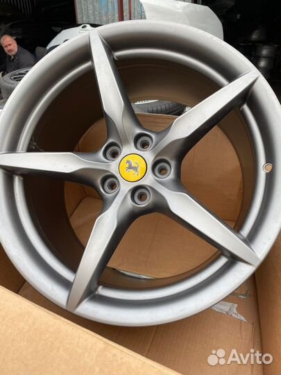 Колесные Диски Ferrari Italia r 20