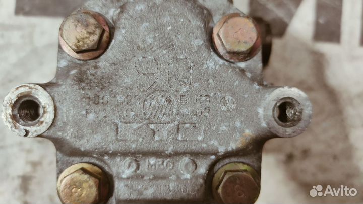 Насос гидроусилителя руля Volkswagen Golf 4, V-1.6