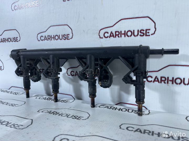 Рампа с форсунками Peugeot 308 euro 4 1.6 EP6 5FW