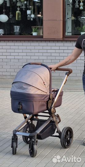 Продам детскую коляску 3 в1