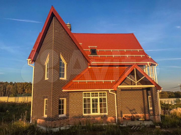 Коттедж 170 м² на участке 13 сот.