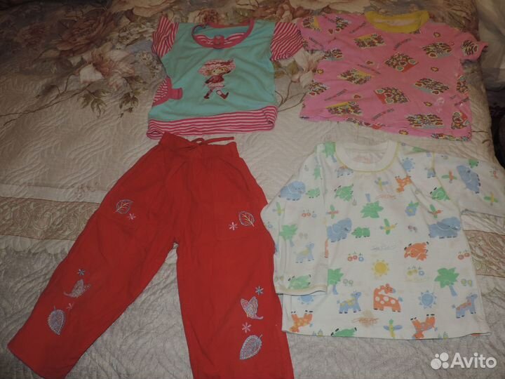 Брюки, платья, кофточки 104-110 размера