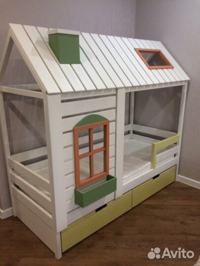 Кровать-домик