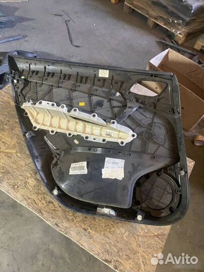 Обшивка задняя правая Peugeot 308