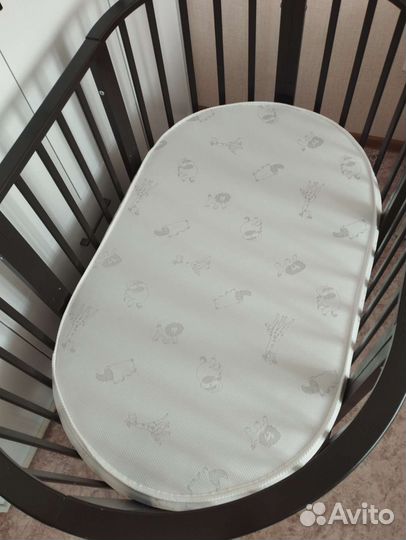 Детская кровать трансформер овальная с матрасом