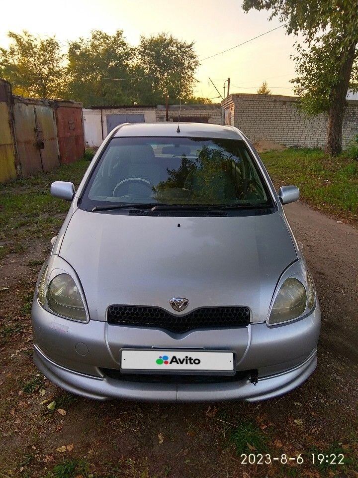Toyota Vitz: фото владельца
