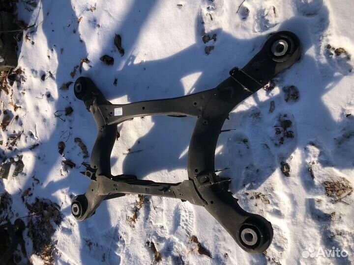 Подрамник задний Mercedes GL164