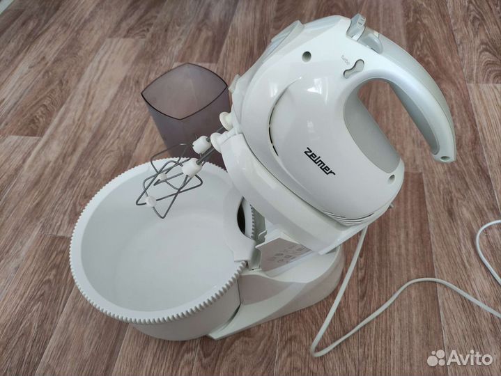 Миксер с чашей zelmer