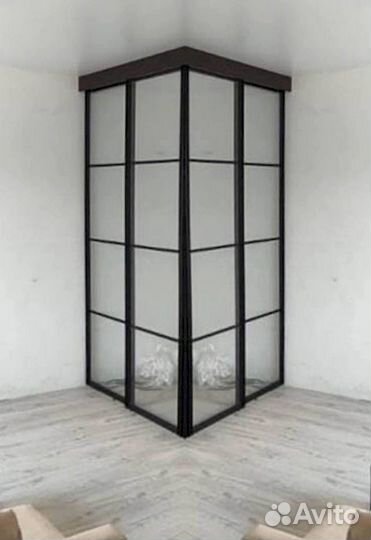 Раздвижная перегородка с матовым стеклом