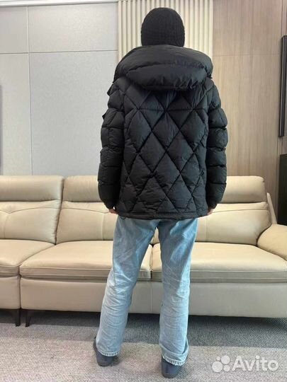 Пуховик Moncler