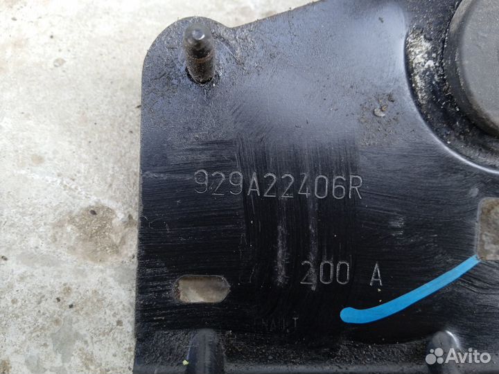 Кронштейн площадка аккумулятора Renault Kaptur