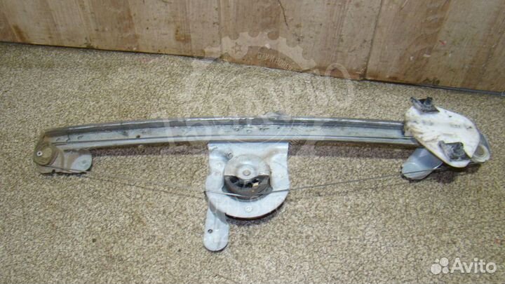 Стеклоподъемник передний правый Renault Logan 1