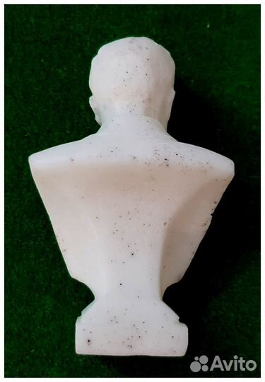 Статуэтка бюст Чайковский П.И. (на чистку-точечки)