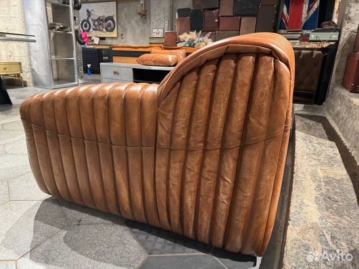 Двухместный прямой кожаный диван Thutsi