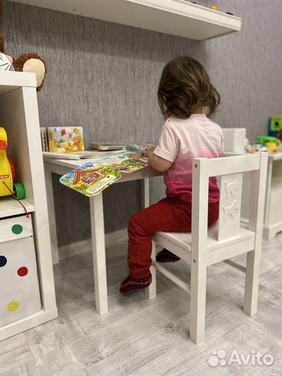 Детская мебель икеа: стол, стул и стеллаж