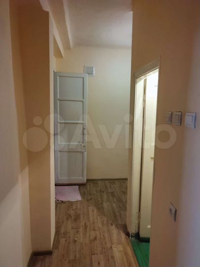 3-к. квартира, 65 м², 1/3 эт.