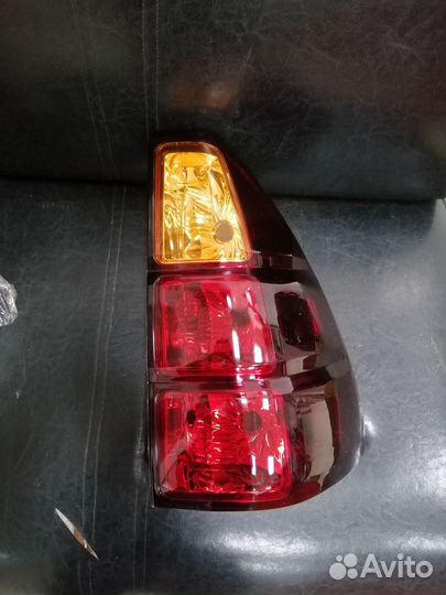 Фонарь задний правый Lexus GX470 2002-2009