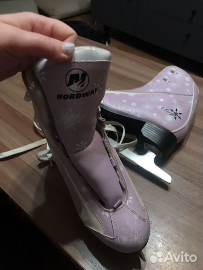 Коньки фигурные