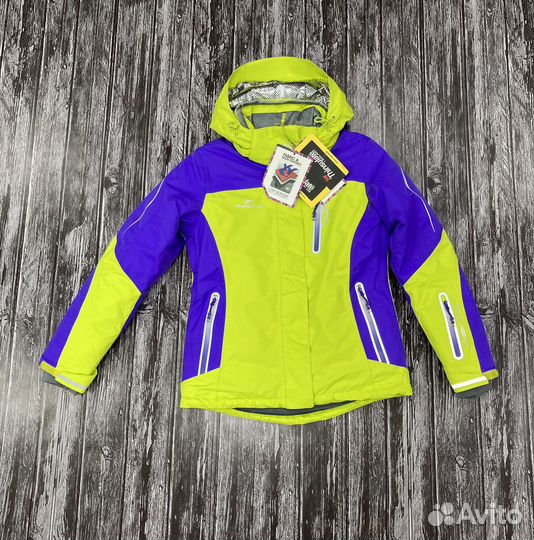 Горнолыжная куртка женская 40-42