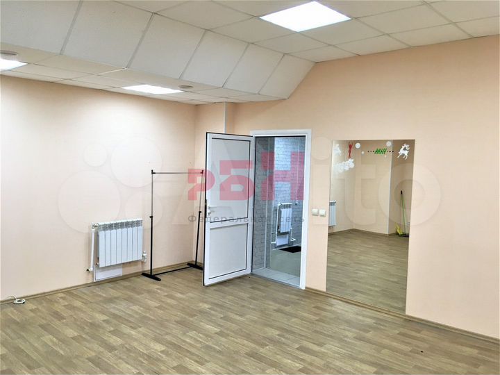 Продам помещение свободного назначения, 400 м²