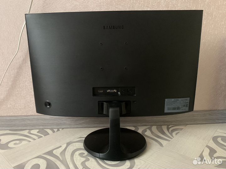 Монитор samsung 23,5 изогнутый экран