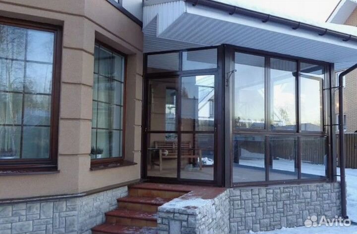 Остекление входной группы. Бесплатный выезд