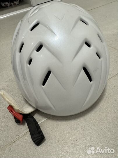 Шлем для сноуборда женский