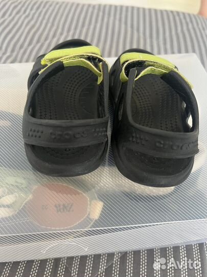 Сандалии crocs