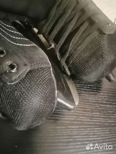 Коньки хоккейные 40 размер