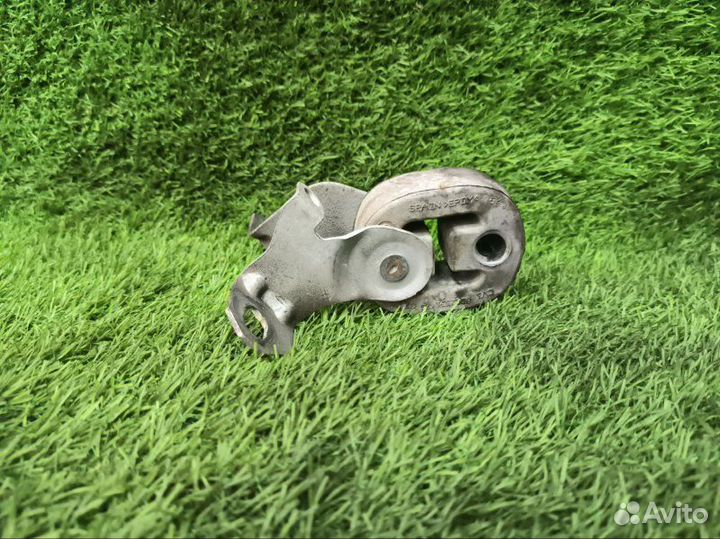 Подушка глушителя Audi S7 Sportback 4G ceuc 2013