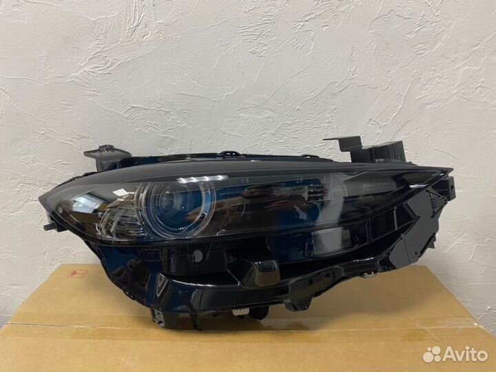 Фара светодиодная передняя правая Mazda Cx-4 2019