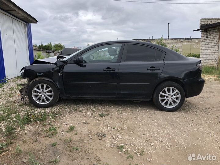 Mazda 3 1.6 МТ, 2006, битый, 220 000 км