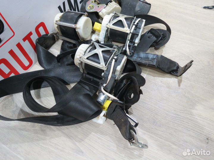 Ремень безопасности Volkswagen Passat B6