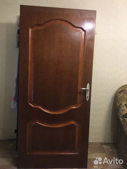 Дверь входная металлическая и деревянная